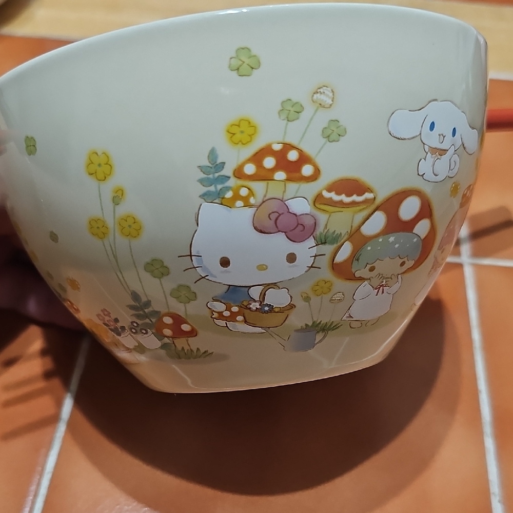 Hello Kitty Cream and Orange Bowl